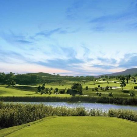 Apartamento Con Piscina Cerca Del Golf En Atalaya - Atalaya Del Golf 31 Estepona Eksteriør billede