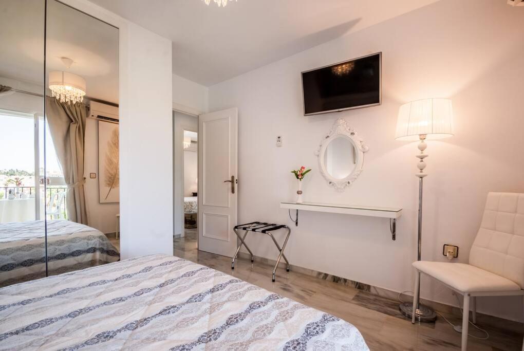 Apartamento Con Piscina Cerca Del Golf En Atalaya - Atalaya Del Golf 31 Estepona Eksteriør billede